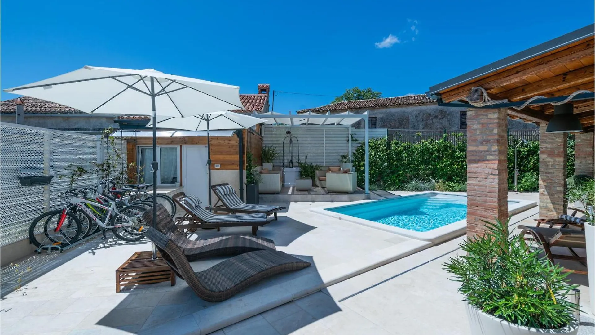 Lovely Home In Barban With Outdoor Swimming Pool Jurićev Kal