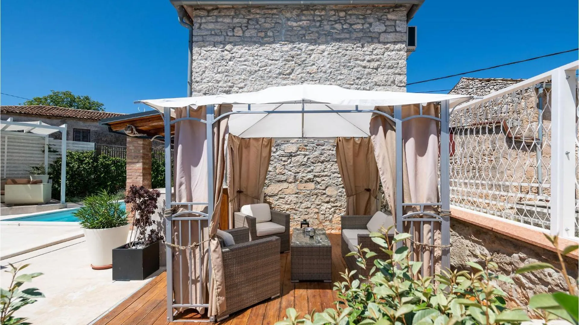 Nyaraló Lovely Home In Barban With Outdoor Swimming Pool Jurićev Kal